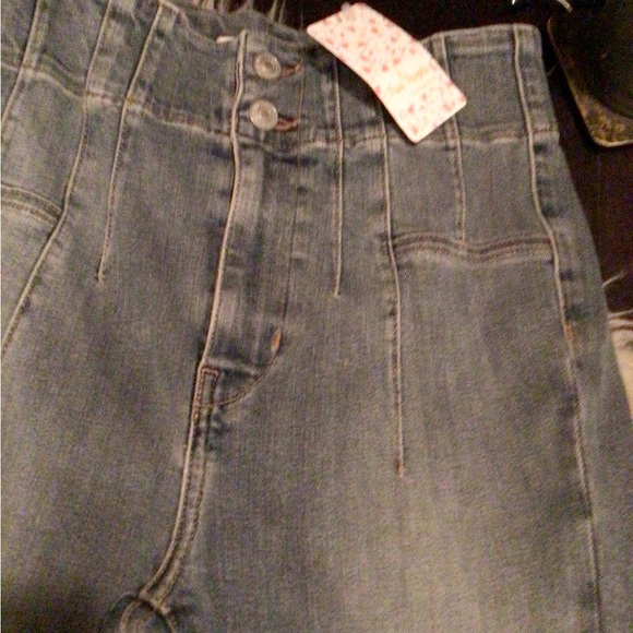NEW! We the free Jayde flare jeans - Picture 3 of 6